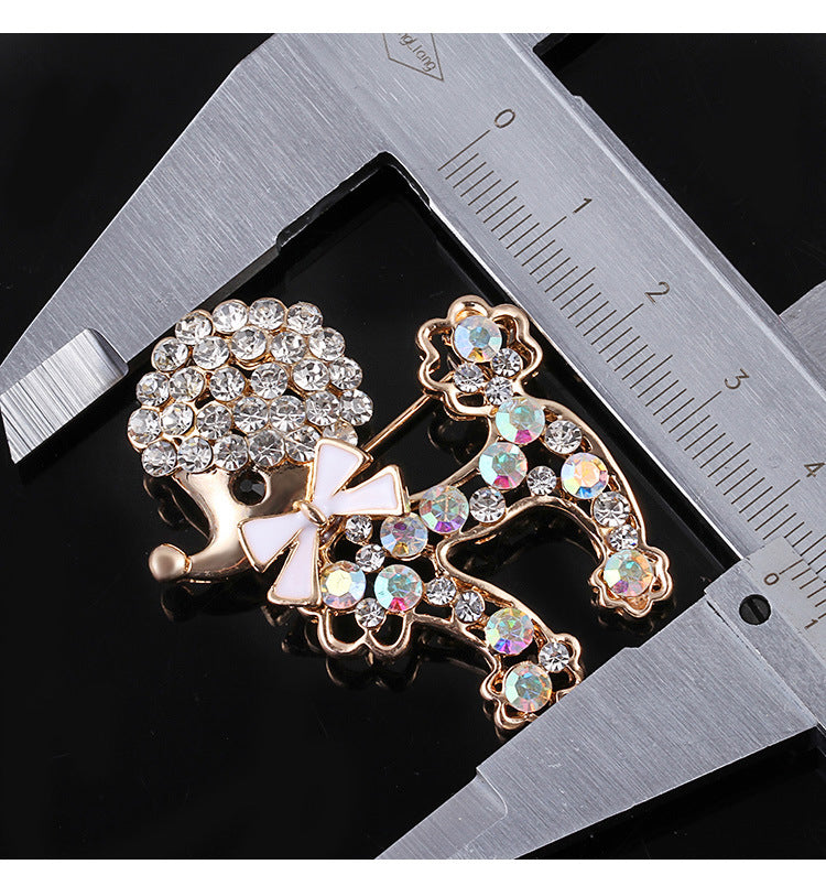 Stylish Pin to Enhance Outfits - Image 9