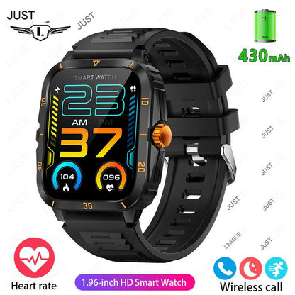 Fitness tracker watch display features