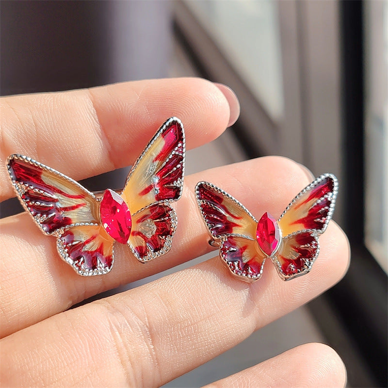 Versatile decorative brooch for gifts