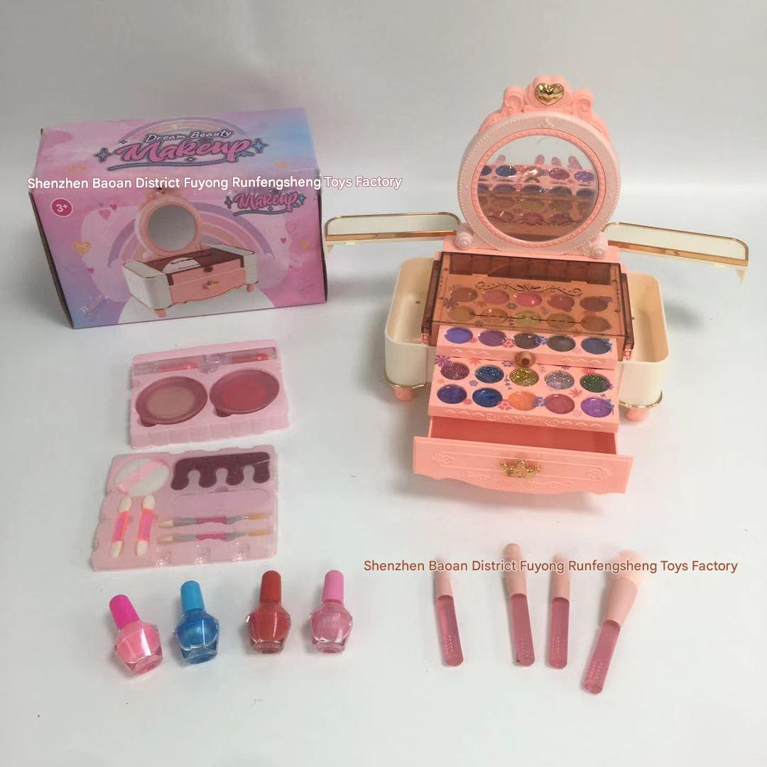 safe children's makeup set third image