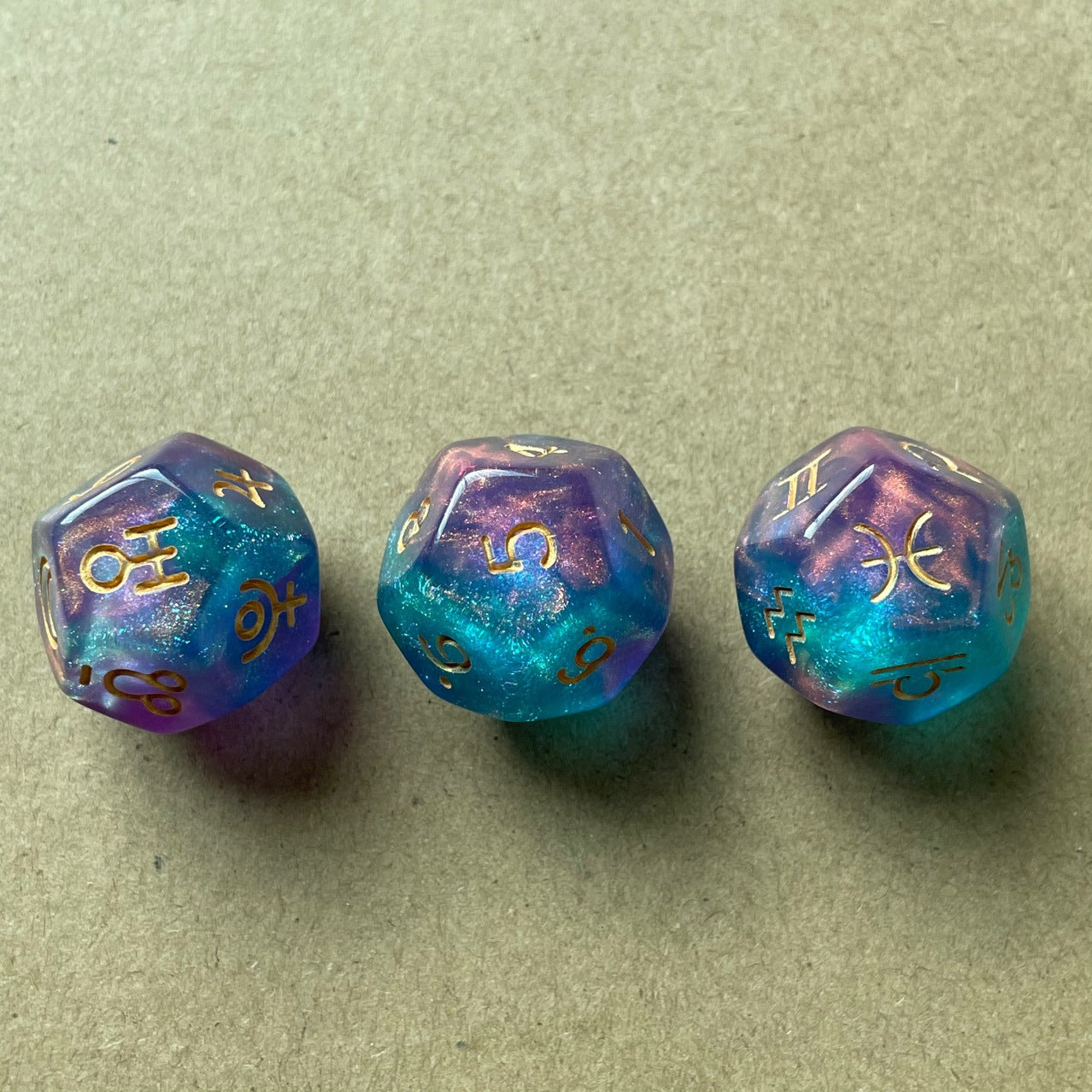 chameleon dice