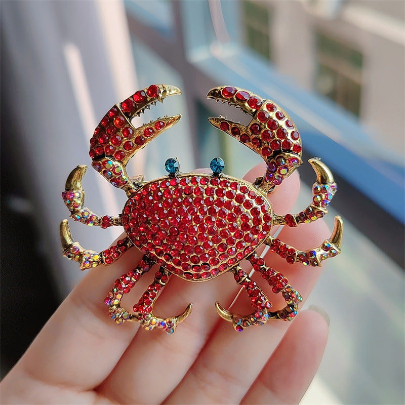 Sparkling crab pin for jackets