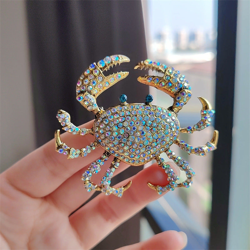 Elegant crab brooch fashion accessory