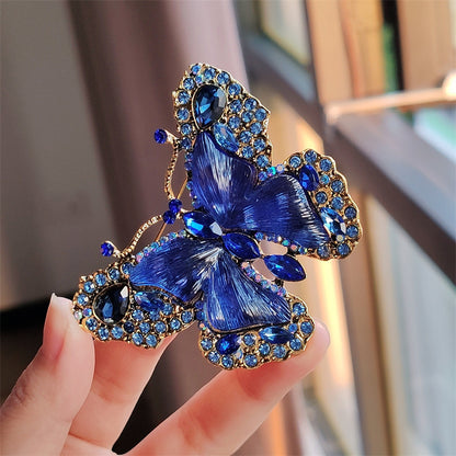 Stylish blue animal-themed brooch