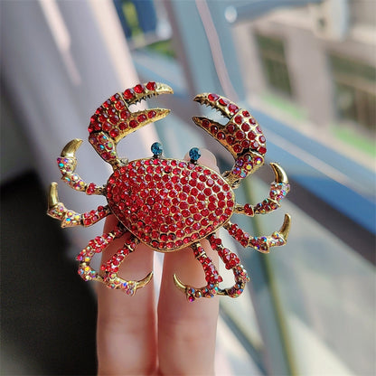 Chic crab brooch with rhinestones