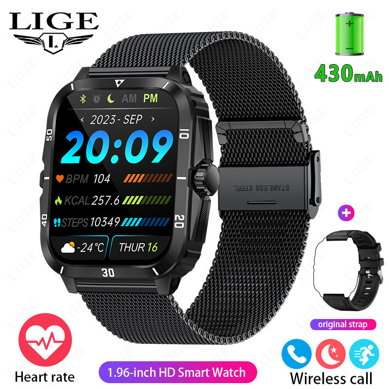 Stylish smartwatch with silicone band