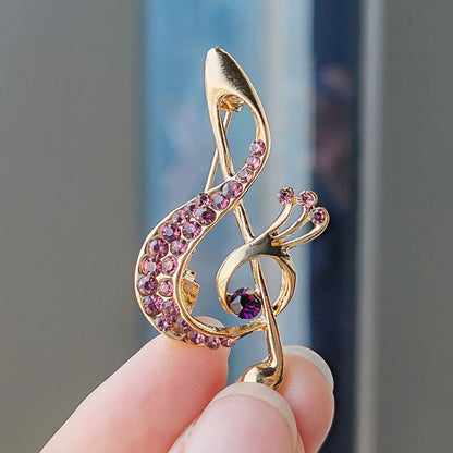 Elegant music note accessory for women and men
