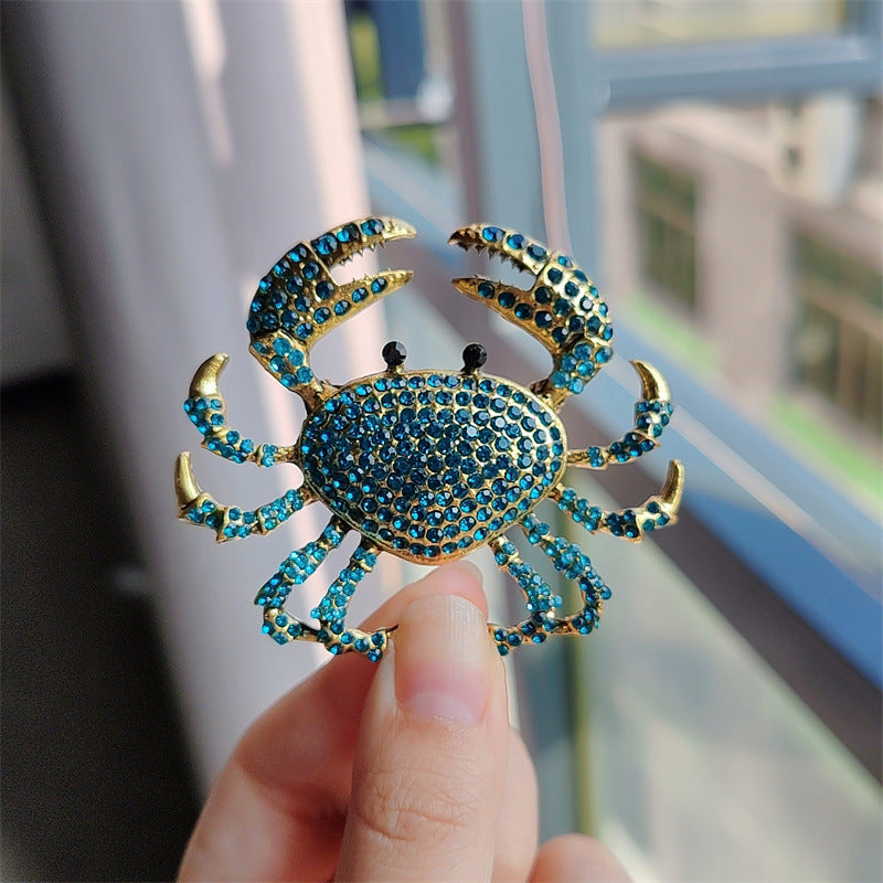 Stylish crab brooch colorful design